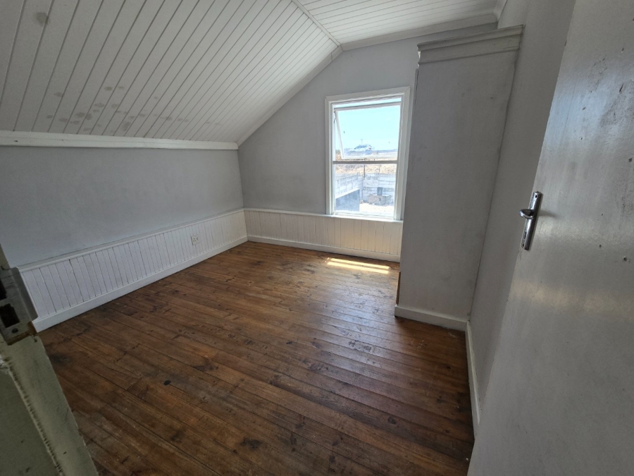 10 Bedroom Property for Sale in Colorado Park Western Cape
